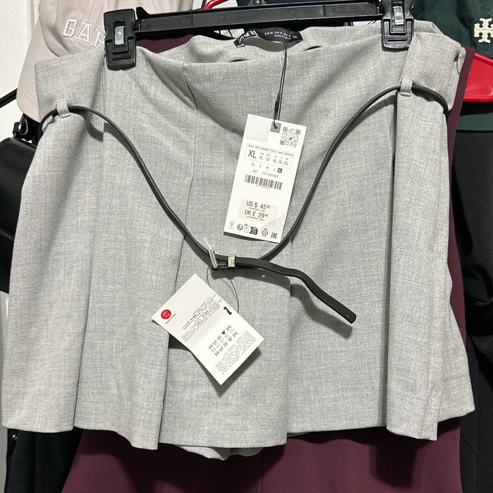 Zara Gray Pleated Skirt with Belt